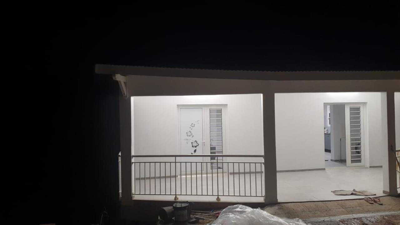 Villa Les Mahoganys Riviere-Salee Екстер'єр фото